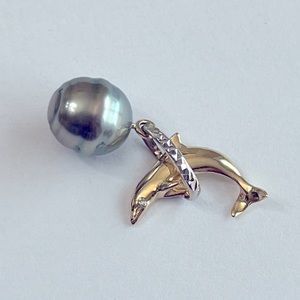 14K Dolphin Pearl Pendant